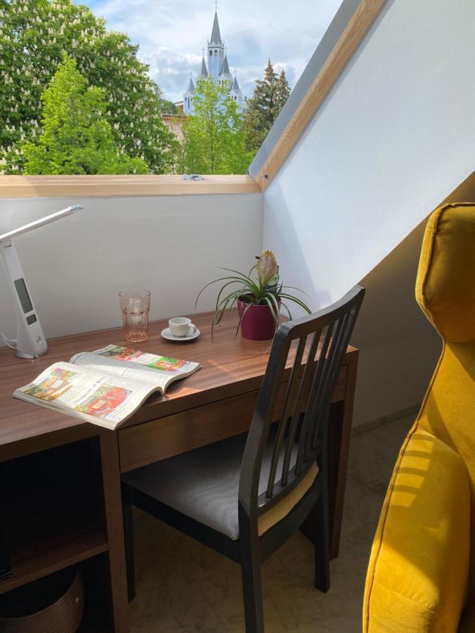 Lilie Appartement In Heviz Mit Tiefgarage, New And Modern Exterior photo